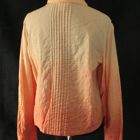 Ombre Pleated Embroidery Shirt sz M [R1] - Picture 4 of 7